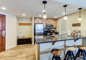 Ski In Out Luxury Condo 4474 I Huge Hot Tub I Great Views I Best Price I Discounted Attractions