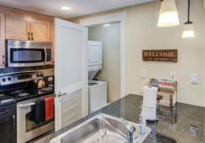 Ski In Out Luxury Condo 4474 I Huge Hot Tub I Great Views I Best Price I Discounted Attractions
