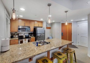 Ski In Out Luxury Condo 3325 I Huge Hot Tub I Views I Best Price I FREE Adventures Daily