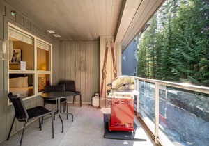 Ski-in/out | Pool, hot tub, gym | BBQ | Fireplace