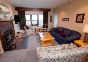 Ski-In, Ski-Out 2 Br Condo With View Of Ski Lift! Condo