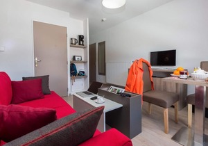 Ski-in/ski-out & foot of the slopes, fitness, terrace, balcony, tv, ski locker, 54m², La Plagne