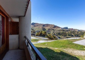 Ski-in/ski-out & foot of the slopes, 2nd floor, view ski slopes, balcony, tv, ski locker, 25m²