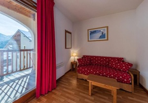 Ski-in/ski-out & foot of the slopes, balcony, parking, tv, ski locker, 27m², Arvieux en Queyras