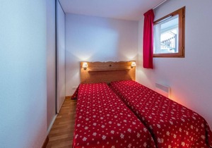 Ski-in/ski-out & foot of the slopes, balcony, parking, tv, ski locker, 27m², Arvieux en Queyras