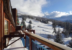 Ski-in/ski-out & foot of the slopes, 10th floor, view mountain, balcony, tv, 25m², Les Arcs
