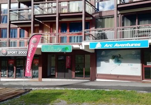 Ski-in/ski-out & foot of the slopes, 3rd floor, view ski slopes, tv, ski locker, 33m², Les Arcs
