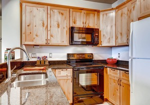 Ski in/Ski Out to Snowbird Ski Area in Spacious Condominium with Two Fireplaces