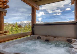 Ski-in/Ski-out w/Private Hot Tub & Pet Friendly in Moonlight - Saddle Ridge - Mountain Vista Chalet