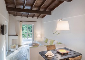 Skiathos Holidays Deluxe Suite