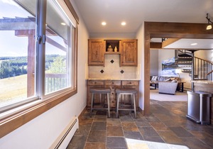 Skiwatch 432 - True Ski-In/Ski-Out Penthouse Unit Overlooks Base Of Peak 8