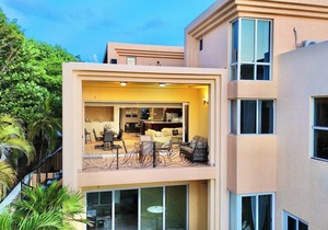 Sky View Condo #1 @ Coral Sands, West Bay Beach