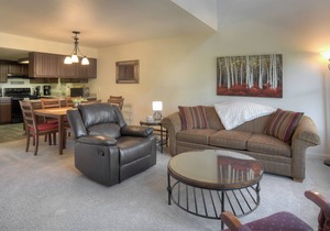 Skyview Town Retreat (#21) | Near Town, FLC, Trails & Golf - Pool & Hot Tub