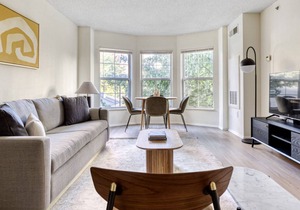 Sleek Jersey City 1BR w/ W/D, Gym & Elevator, near PATH, by Blueground