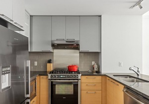 Sleek Kendall Square 1BR w/Gym, W/D & Concierge, near MIT, by Blueground