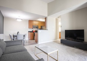 Sleek Santa Clara 1BR w/Pool, Gym, nr. Caltrain & Mall by Blueground