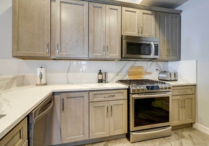Sleek Scottsdale Condo: Balcony + Resort Amenities