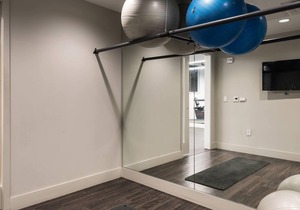 Sleek Studio w/ Scenic Rooftop Deck