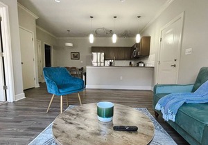 Sleepover: Alluring 1BD/1BA + Gym - Little Rock