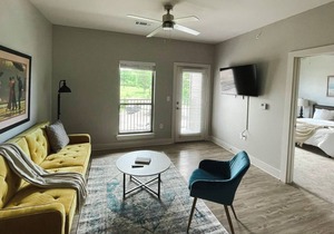 Sleepover: Lovely 1BD/1BA + Gym - Little Rock