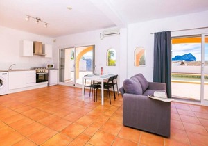 SLEEPS 24, 4 APTS, PRIVATE POOL, PERFECT FOR FRIENDS/FAMILY & CYCLING GROUPS