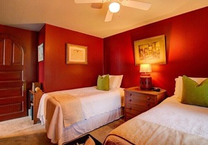 Sleeps 8!! Sweeping views of Otsego Lake!!