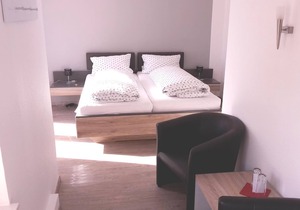 Small Double Room (Standard) - Pension Marktblick - bed & breakfast
