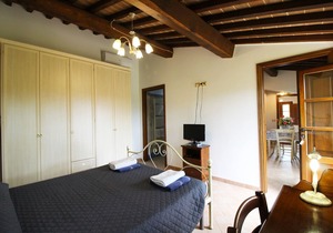 Small house ideal for a romantic holiday. It offers a private swimming pool, Jacuzzi and air conditi