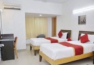 SmartStay Private EXE Room in Luxury Apt-MG Road