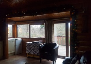 SNOWDONIA LOG CABIN RETREAT 4 BERTH FAMILY/PET FRIENDLY. STUNNING MOUNTAIN VIEWS