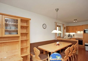 Snug Holiday Home in Wald-Königsleiten near Cross-country