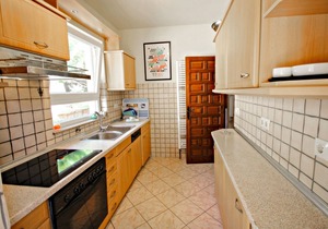 Sola - pretty holiday property with garden and private pool in Benissa