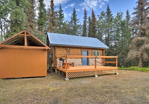 Soldotna Cabin w/ Essentials- 4 Mi to Fishing