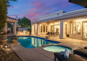 Solstice by AvantStay Contemporary Oasis w Pool Spa Bar in Gated Community