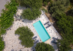 Somnia Villa, With private pool, close to amenities, nature's revitalisation