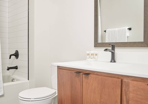 Sonder at REVEL | Queen Studio Apartment