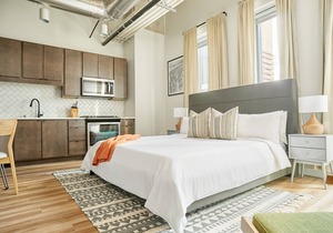 Sonder at REVEL | Queen Studio Apartment