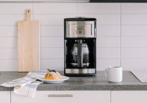 Sonder Court Square | Queen Studio Apartment