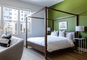 Sonder | State Suites | Lively Studio