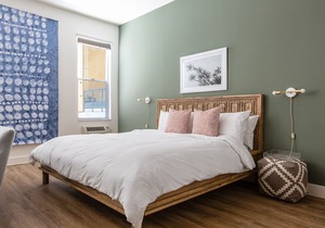 Sonder | State Suites | Lovely Studio