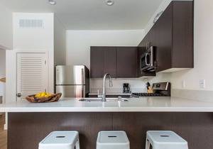 Sonder The State | Superior Two-Bedroom Apartment w/ Balcony