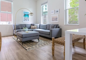 Sonder The State | Superior Two-Bedroom Apartment w/ Balcony