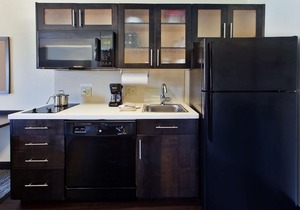 Sonesta Simply Suites Chicago Waukegan