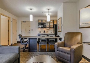 Sonesta Simply Suites Denver West Federal Center