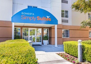 Sonesta Simply Suites Denver West Federal Center