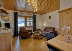 Sonnige Ferienwohnung, geschmackvoll eingerichtet im Bayerischen Landhausstil