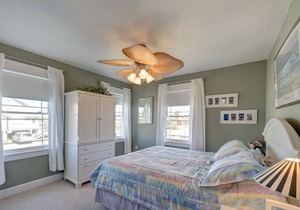 Sound of Silence - Alluring 4 Bedroom SoundFront Home in Frisco