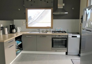 South-Facing Home with WiFi, Garden, Terrace, Near Beach in Trégastel