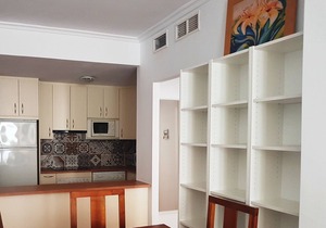 South facing one bedroomapartment with WIFI & private parking