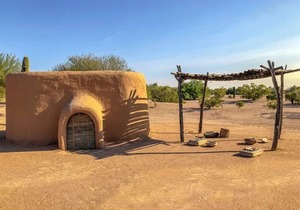 Southwest decor -2 BR Tempe Home - Covered Parking